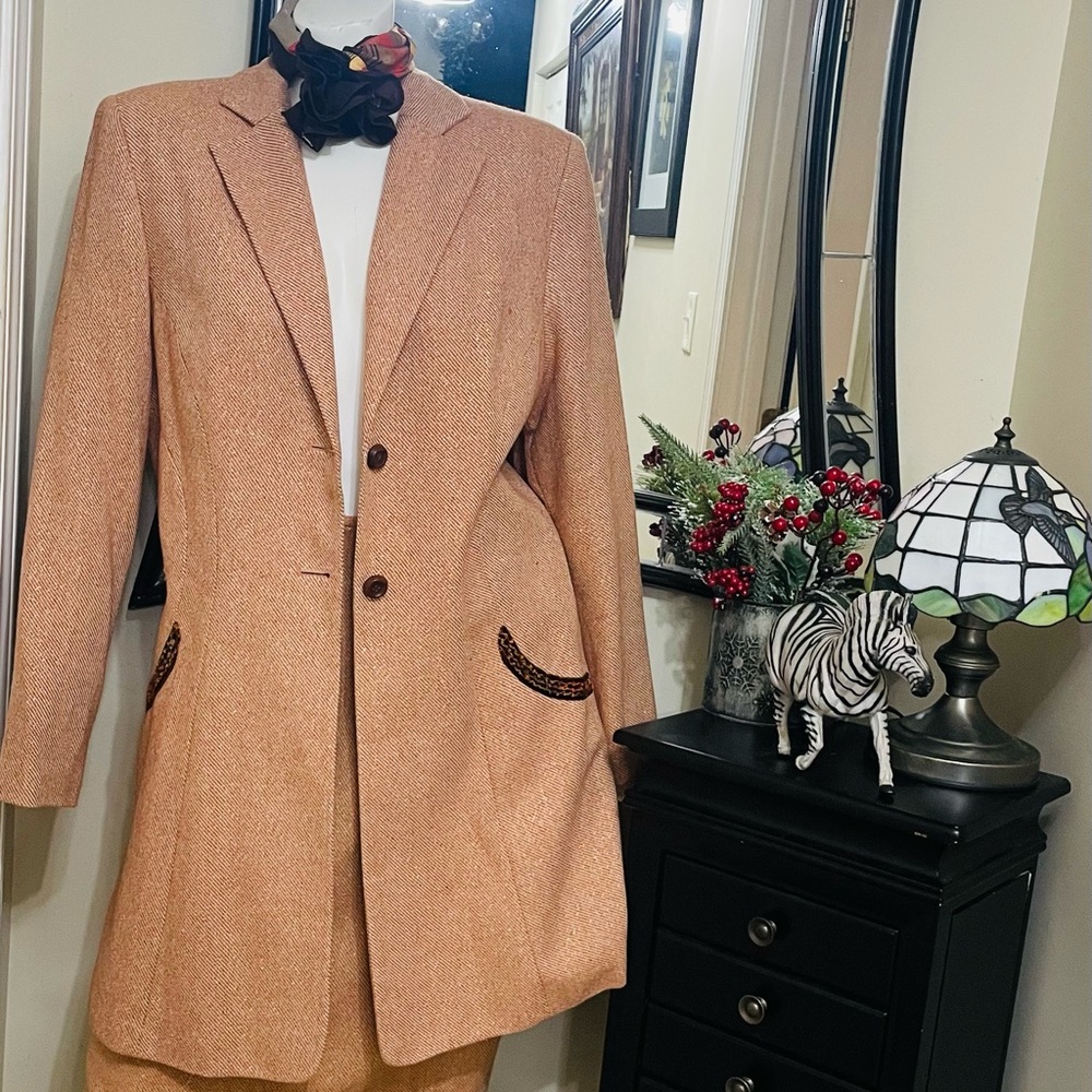 Bill Blass Tan Women's Blazer and skirt